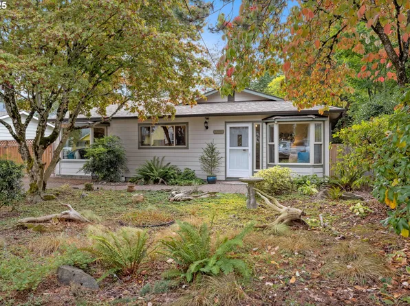13704 SE Rhone St, Portland, OR 97236
