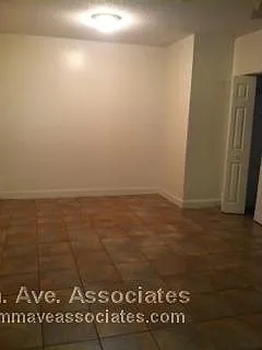 1 Barrows St #B Photo 1