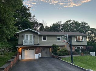 900 Ashland St, Valley Cottage, NY 10989