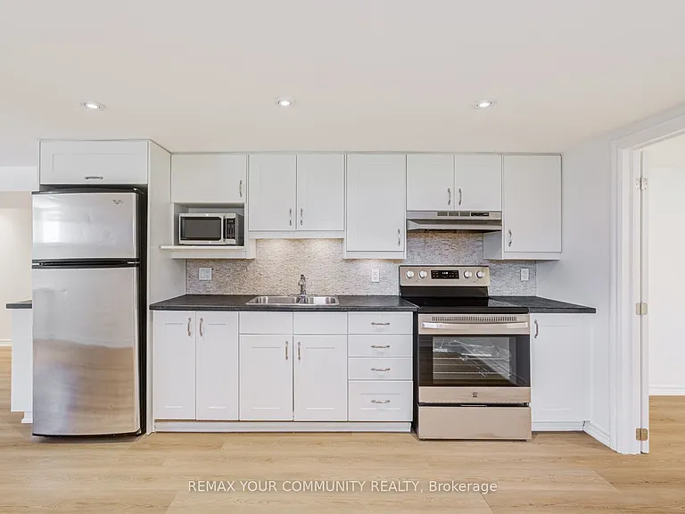 20 Bonny Lynn Ct #BASEMENT — Photo 9