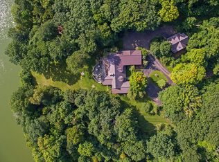 1242 Hunter Dr, Wayzata, MN 55391