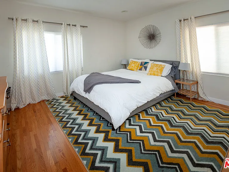 5226 College View Ave — Photo 10