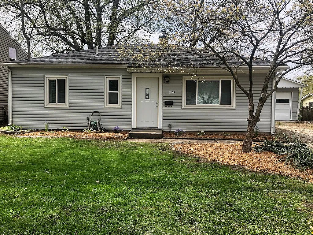 1403 Wiley Dr photo 1