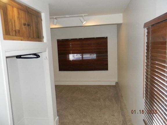 5th image of 240 Turkle Ave