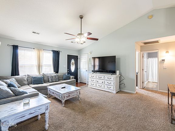 5th image of 8205 Dove Wing Ln