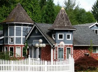 1689 SE Mullenix Rd, Pt Orchard, WA 98367