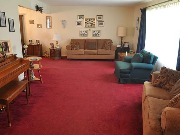 2nd image of 27946 Forestwood Pkwy