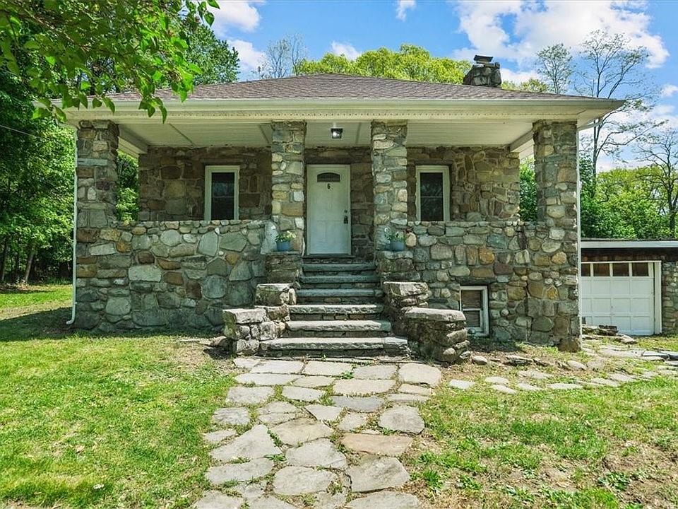 1st image of 6 Lazaroff Place