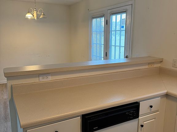 4th image of 4203 Elkin Ridge Dr APT C