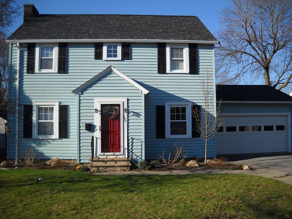 lovely colonial home