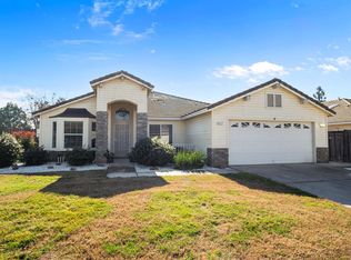 2417 E Omaha Ave, Fresno, CA 93720