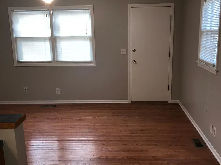 Bonus/flex space off kitchen.