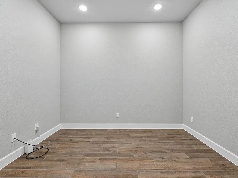 7435 Denali Dr — Photo 8