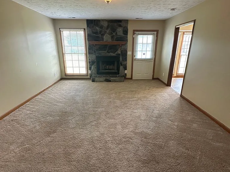 7850 Penelope Dr — Photo 4