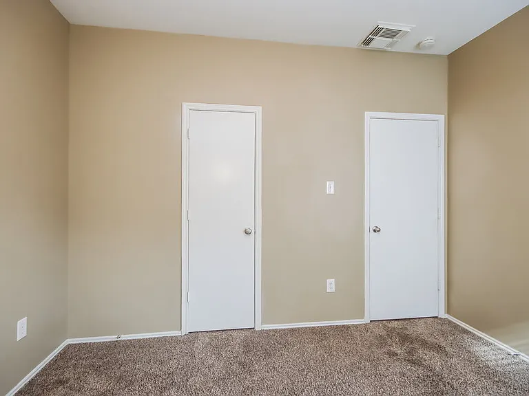 9315 Cold River Ct — Photo 13