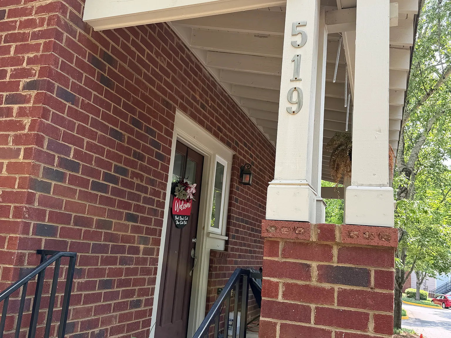 3 bed, 1296 sqft, $1,950 — Photo 2