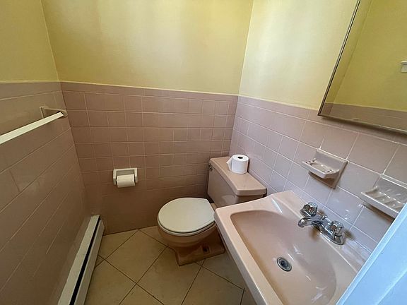 5th image of 34-28 32nd St #1