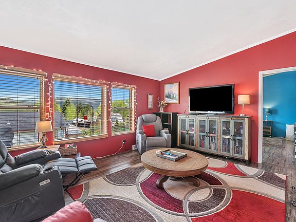 2nd image of 21470 5th Avenue