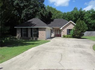 102 S Gate Dr, Ponchatoula, LA 70454