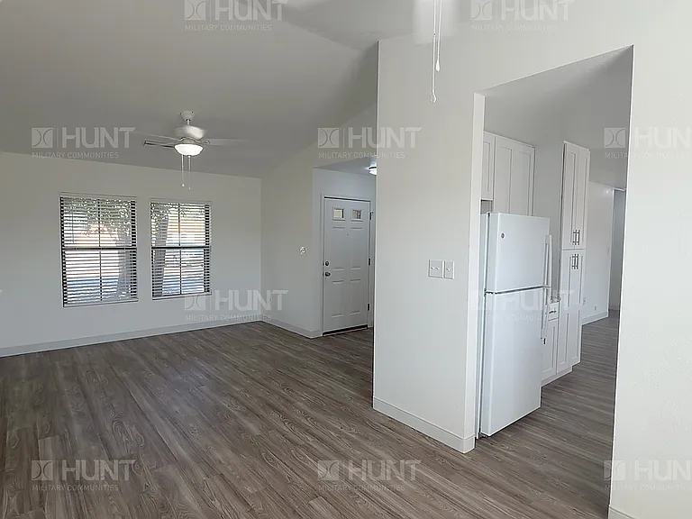 904A Yellowood Ct SE — Photo 5