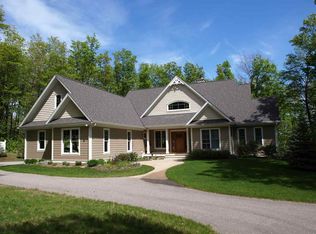 1116 Bunker Hl, Harbor Springs, MI 49740