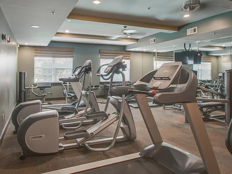 3000 Vanderbilt Pl #231 — Photo 10