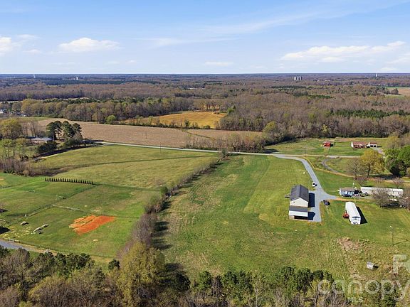 3rd image of 3010 Old Monroe Marshville Rd