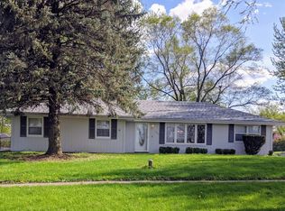 3706 Theodore St, Joliet, IL 60431