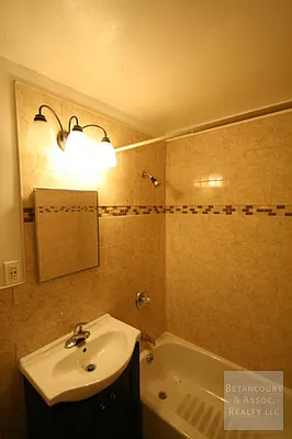 Rented by Dwell Residential Inc | media 10