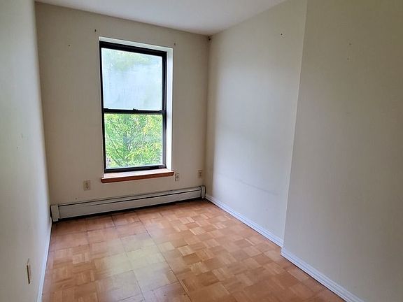 4th image of 37 Quincy St #3