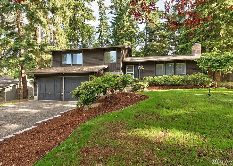 1st image of 2163 NE Lexington Dr