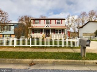 8 Rozina Ct, Owings Mills, MD 21117