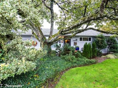 725 Riverdale Dr, Gladstone, OR, 97027