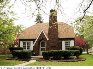 819 Moores River Dr, Lansing, MI 48910