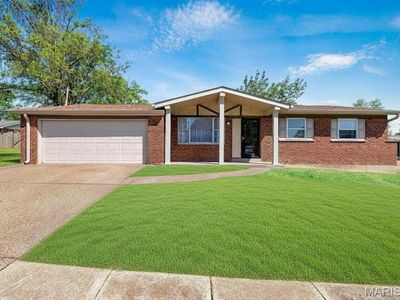 2652 Carousel Dr, Saint Louis, MO, 63125