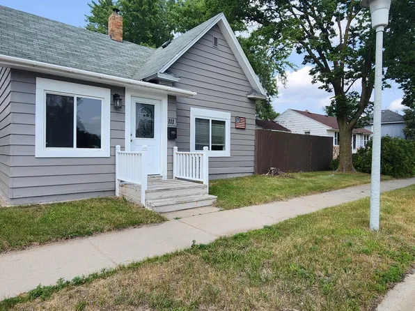 111 Dakota Ave SE, Staples, MN 56479