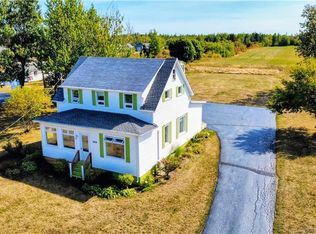 Saint Pierre E, Caraquet, NB E1W 1B6