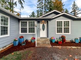 15747 Lawrence Lake Rd SE, Yelm, WA 98597