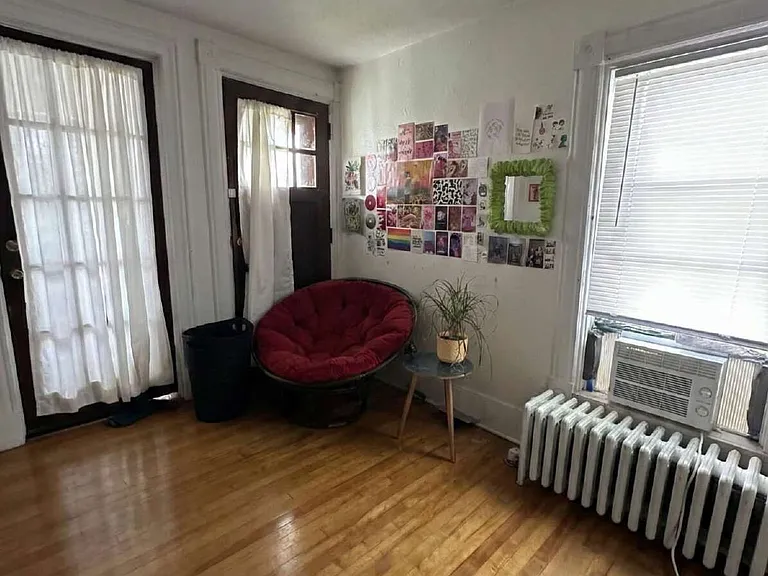 904 1st Ave — Photo 12