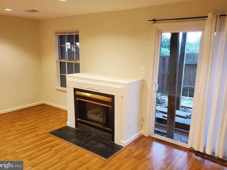 6854 Signature Cir — Photo 12