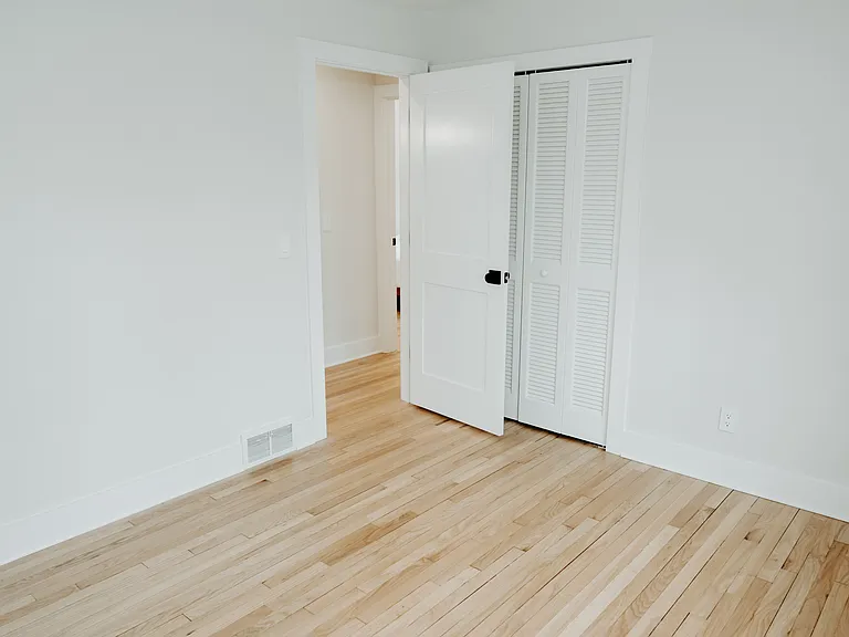 916 Richmar Dr — Photo 18