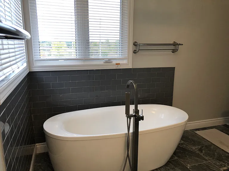 456 Weston Cres #2 — Photo 8