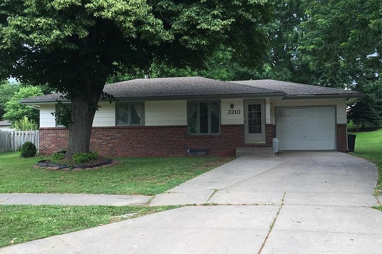 1st image of 2210 Mason Cir