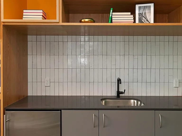 CHRONICLE: Stylish Wallingford Studios with Full Appliance Package & Premium Amenities — Photo 16