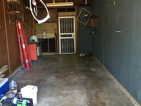 4th image of 6219 Pike Valley Dr