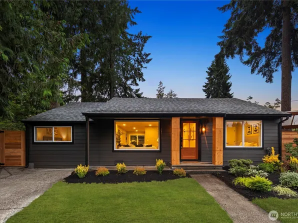 12520 24th Avenue NE, Seattle, WA 98125