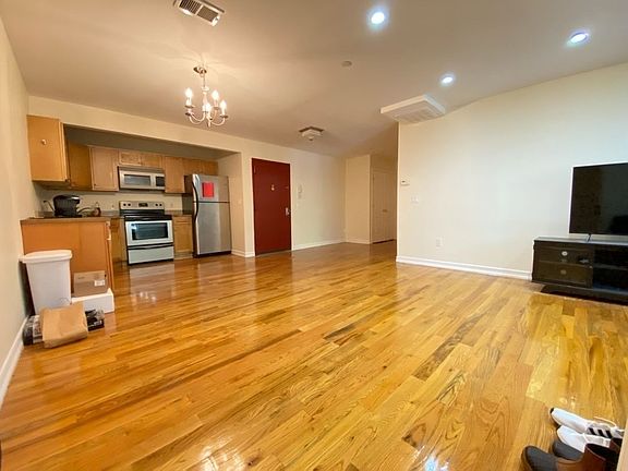 4th image of 406 15th St APT 2A