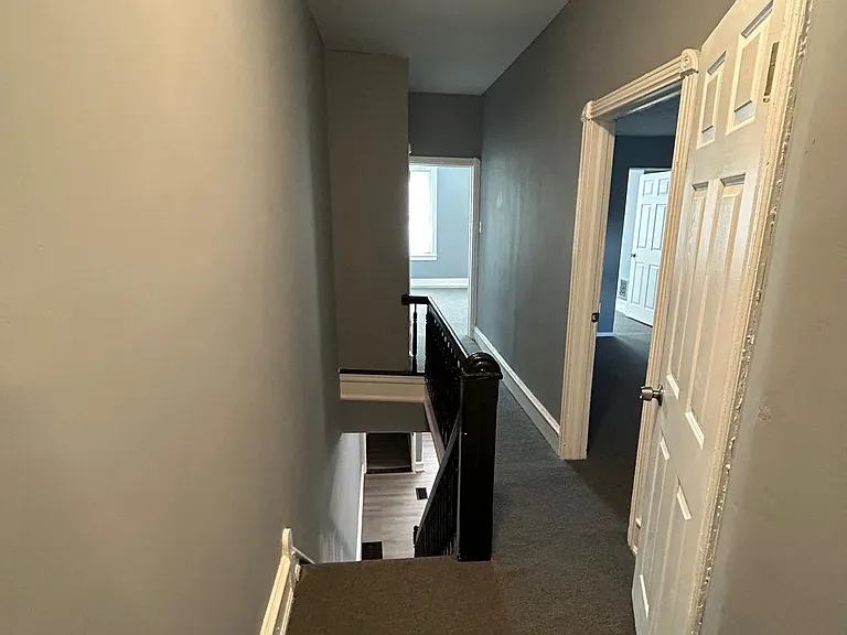 2519 W Gordon St — Photo 9