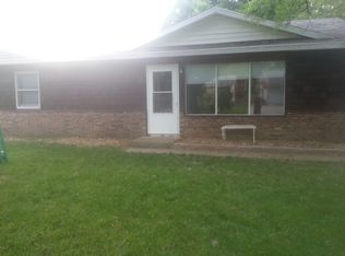 970 Eastview Dr, Rantoul, IL 61866