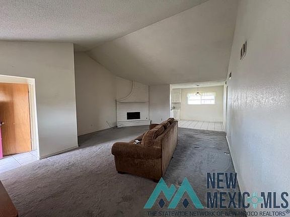 2nd image of 421 E Taos St